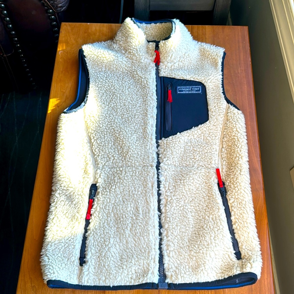 NWT Vineyard Vines Boys' Sherpa SuperShep Vest in Officer Khaki (Sz. L 16)